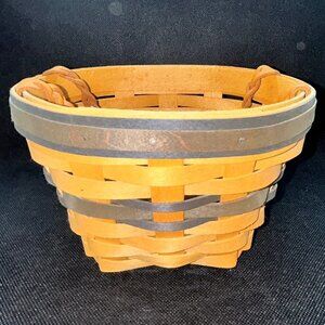 Longaberger Collector’s Club 1999 Renewal basket